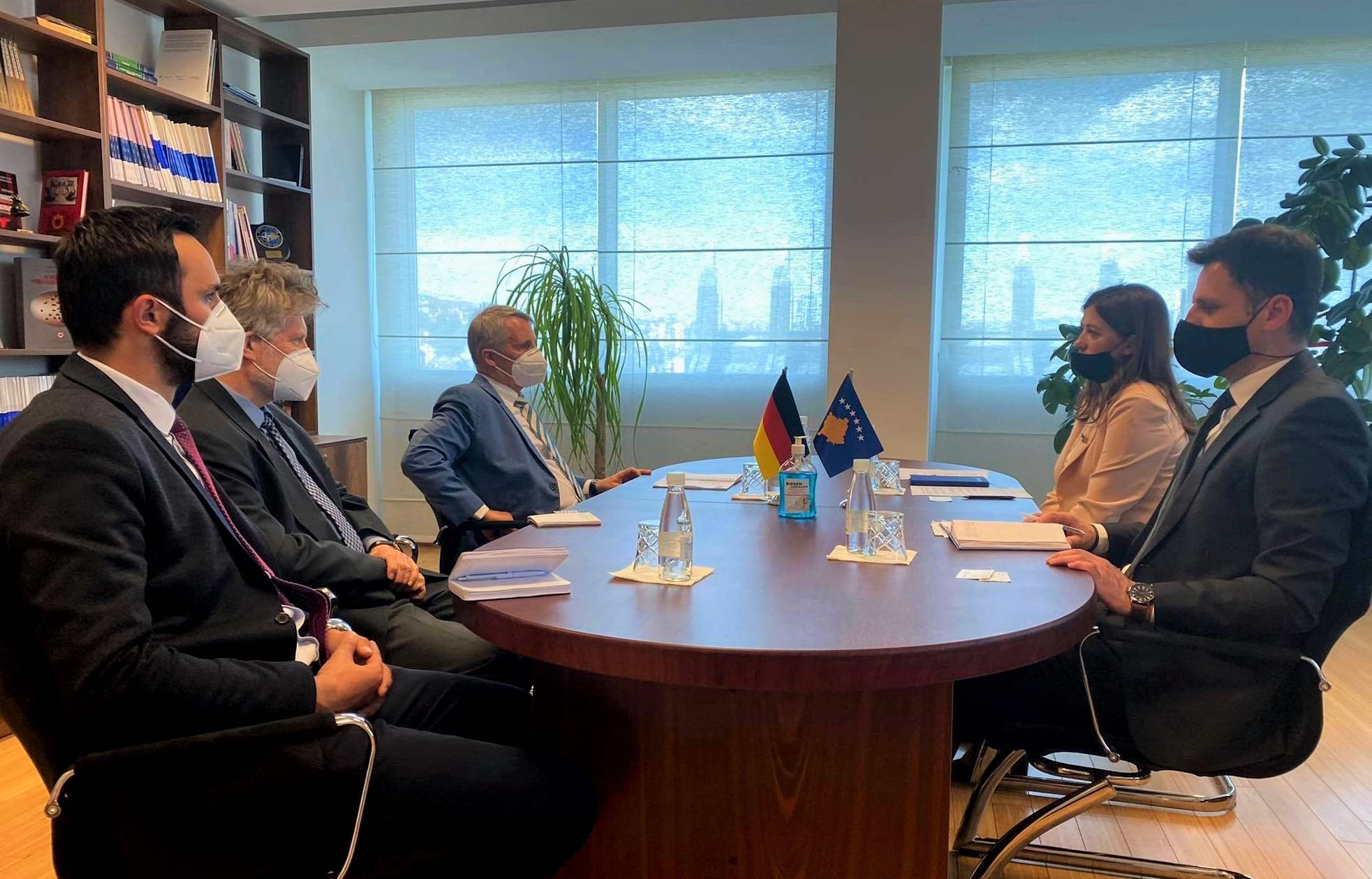 Ministrja e Drejtësisë priti në takim Ambasadorin e Gjermanisë në Kosovë