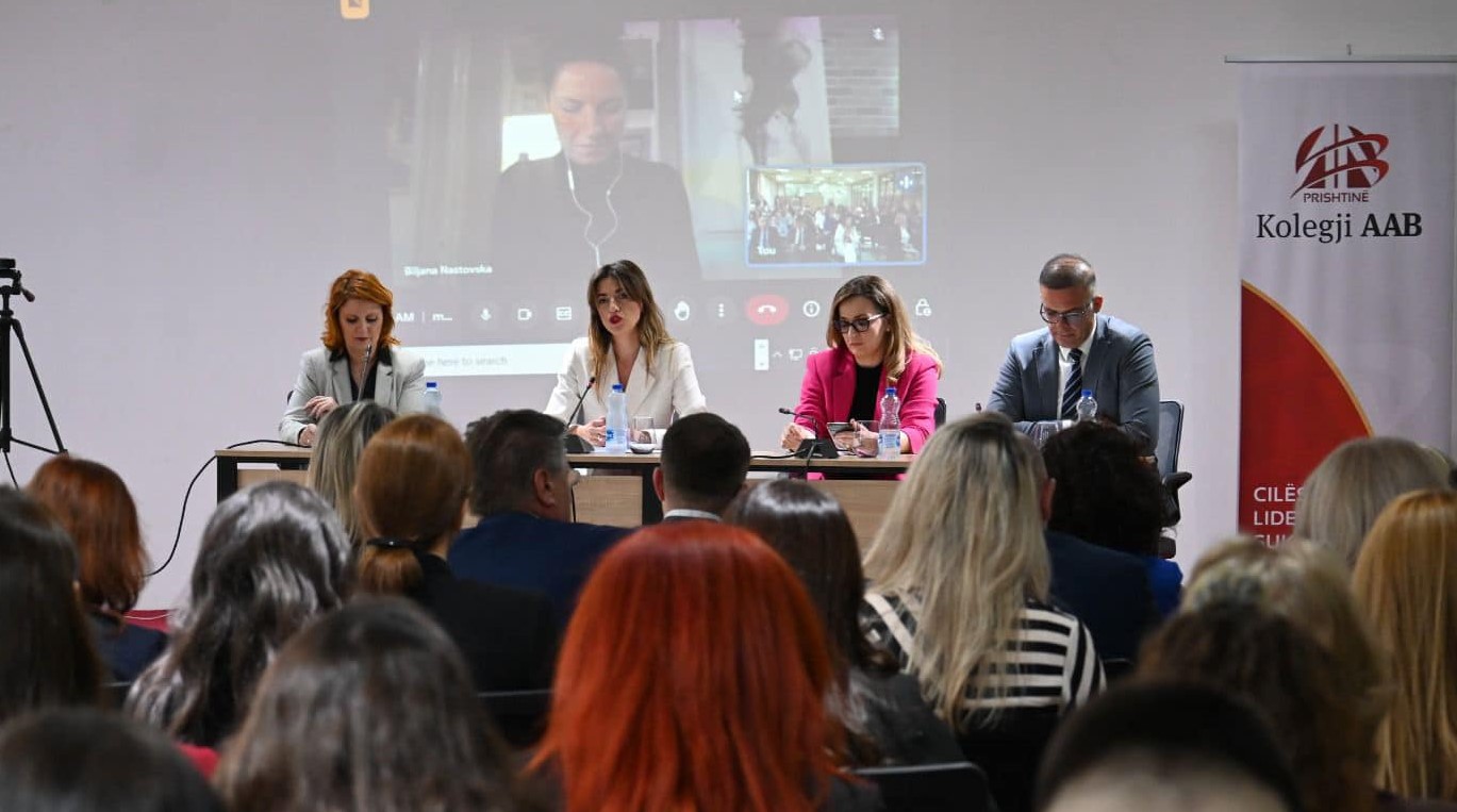 Ministrja e Drejtësisë, Albulena Haxhiu  ka marrë pjesë në konferencën e organizuar nga Kolegji AAB, ku u diskutua për gratë, të drejtat e grave dhe studimet gjinore