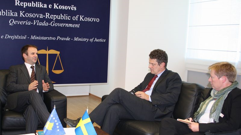 Deputy Prime Minister Kuqi met with Swedish Ambassador Lars Wahlund