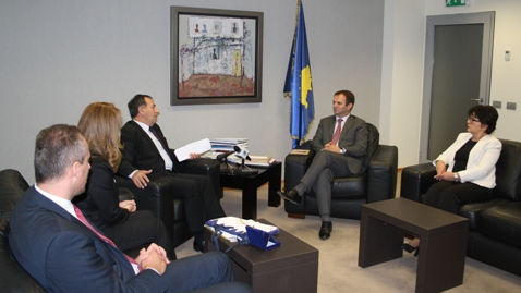 Kuçi vlerësoi punën dhe anëtarësimin e noterisë kosovare në Unionin Ndërkombëtar të Noterëve