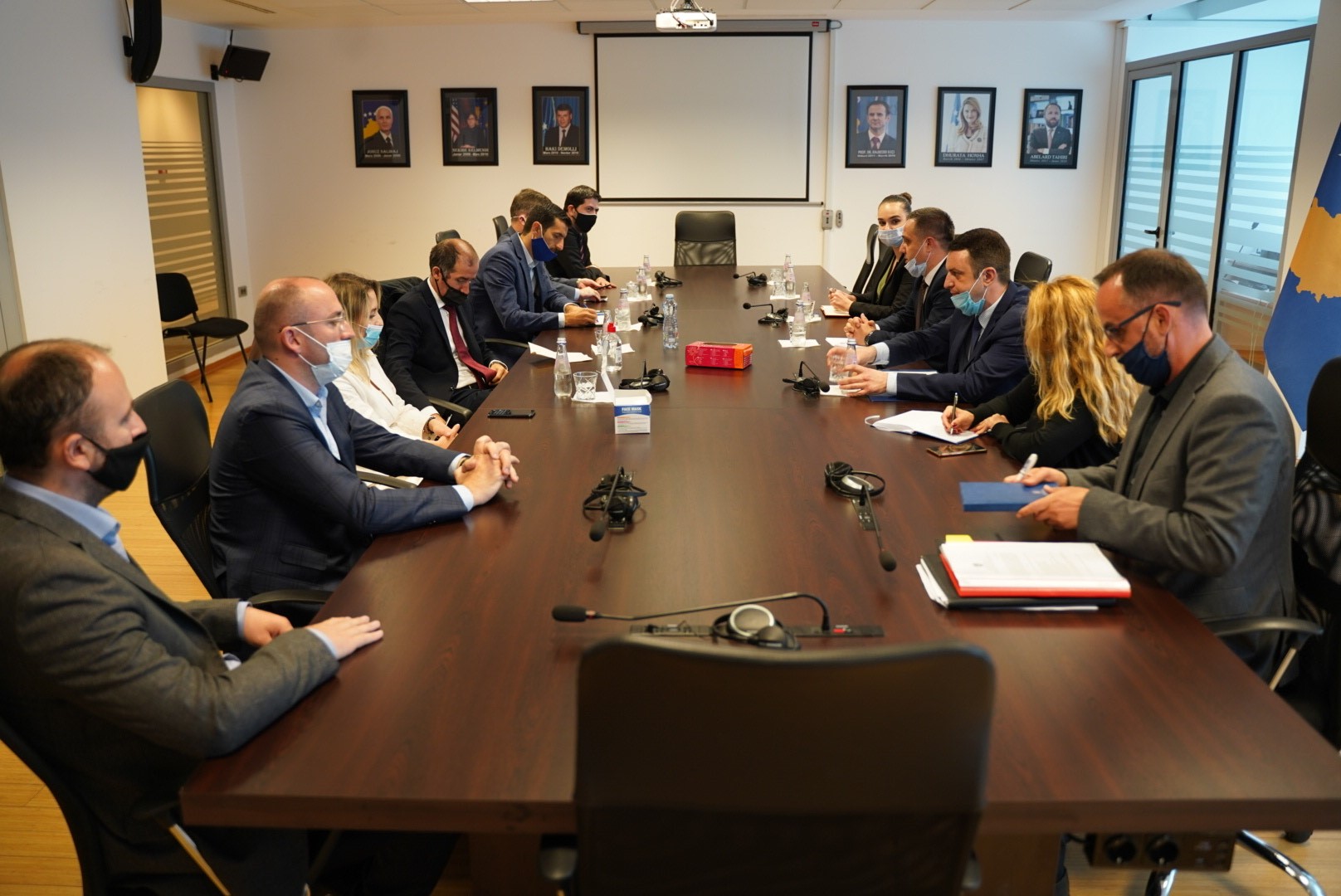 Ministri Selimi:  Procesi i llogaridhënies të bashkëdyzohet me SHBA-në, BE-në dhe Britaninë e Madhe