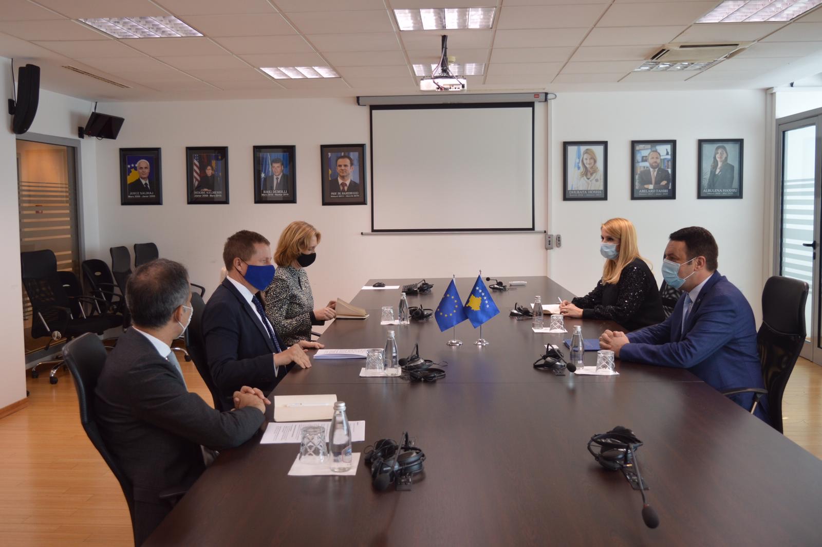 Ministri Selimi: Bashkimi Evropian, prioritet dhe synim strategjik për Kosovën