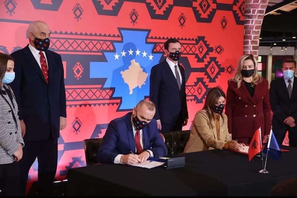 Ministrat e Drejtësisë të Republikës së Kosovës dhe Republikës së Shqipërisë, nënshkruajnë Marrëveshje për Ndihmë të Ndërsjellë Juridike në Çështjet Civile dhe Tregtare për qytetarët e të dy vendeve