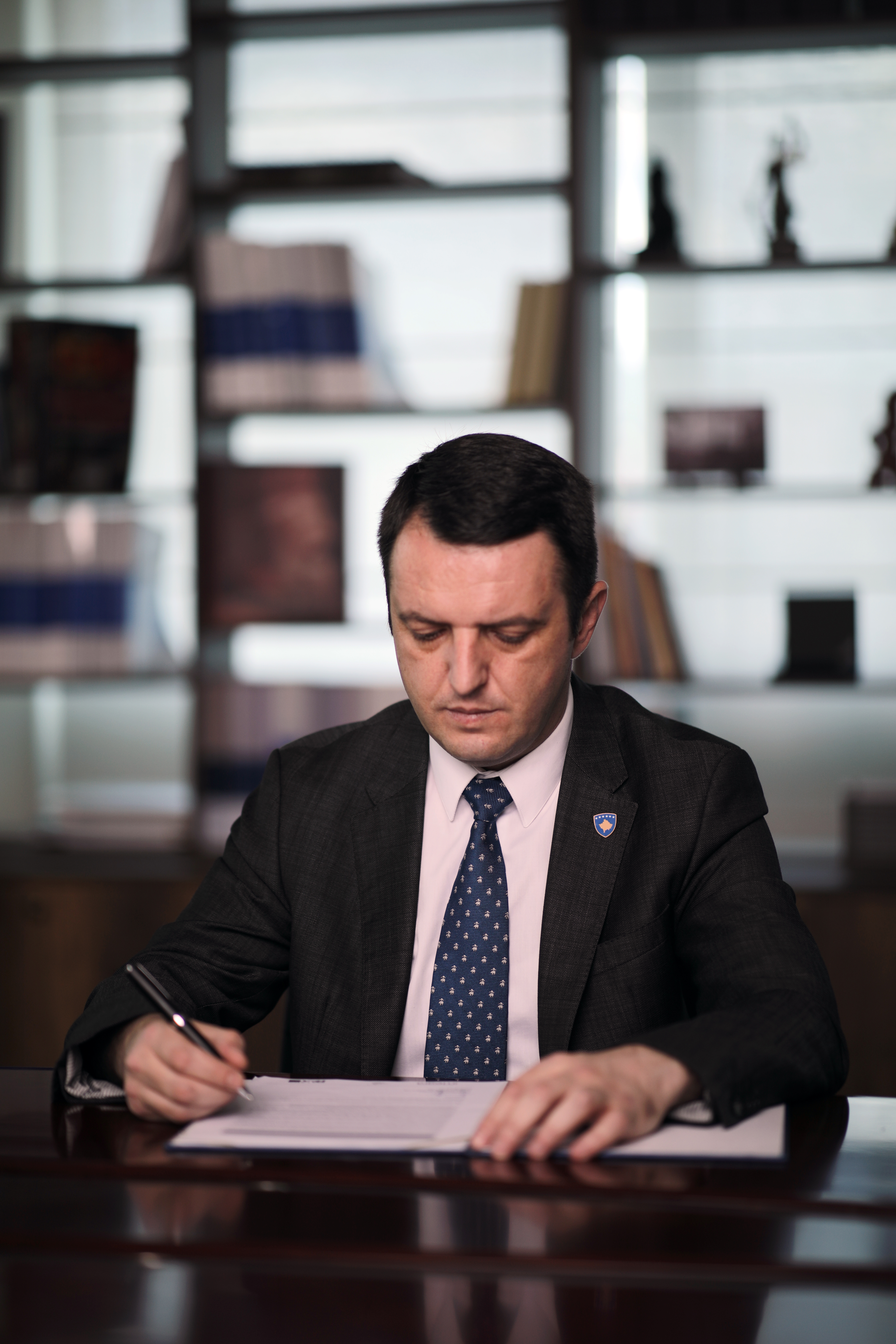 Ministri Selimi i propozon Qeverisë tri projektligje për rritje dhe avancim të bashkëpunimit juridik