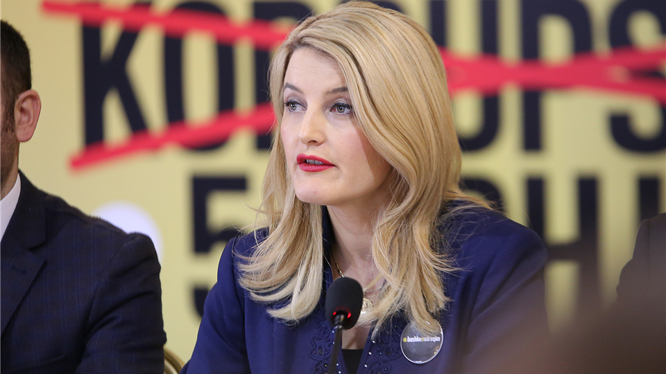 Lufta kundër korrupsionit, përkushtim ndaj standardeve globale dhe vlerave demokratike të një shteti ligjor
