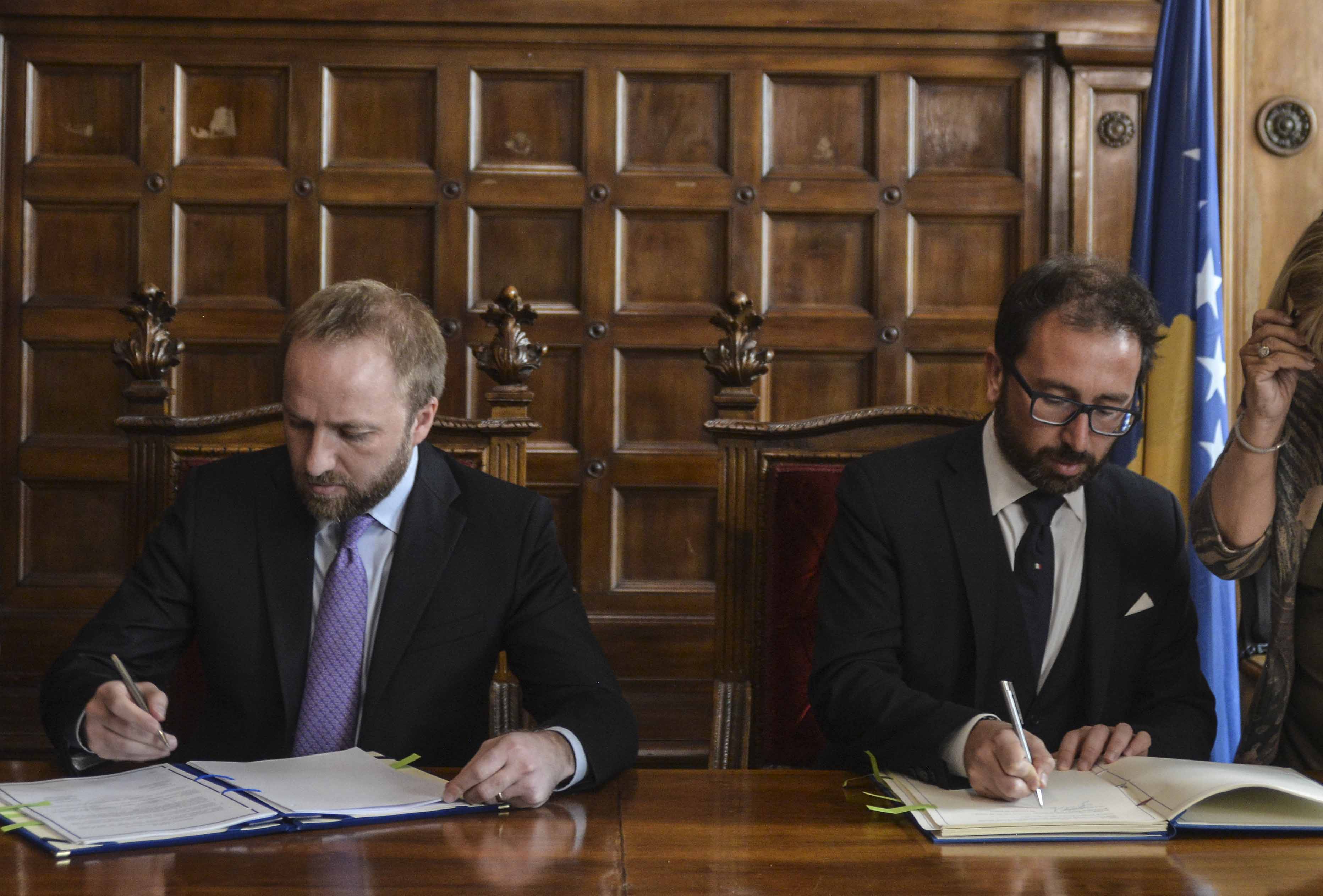 Ministri Tahiri: Italia partner kyç i Kosovës në luftë kundër krimit transnacional
