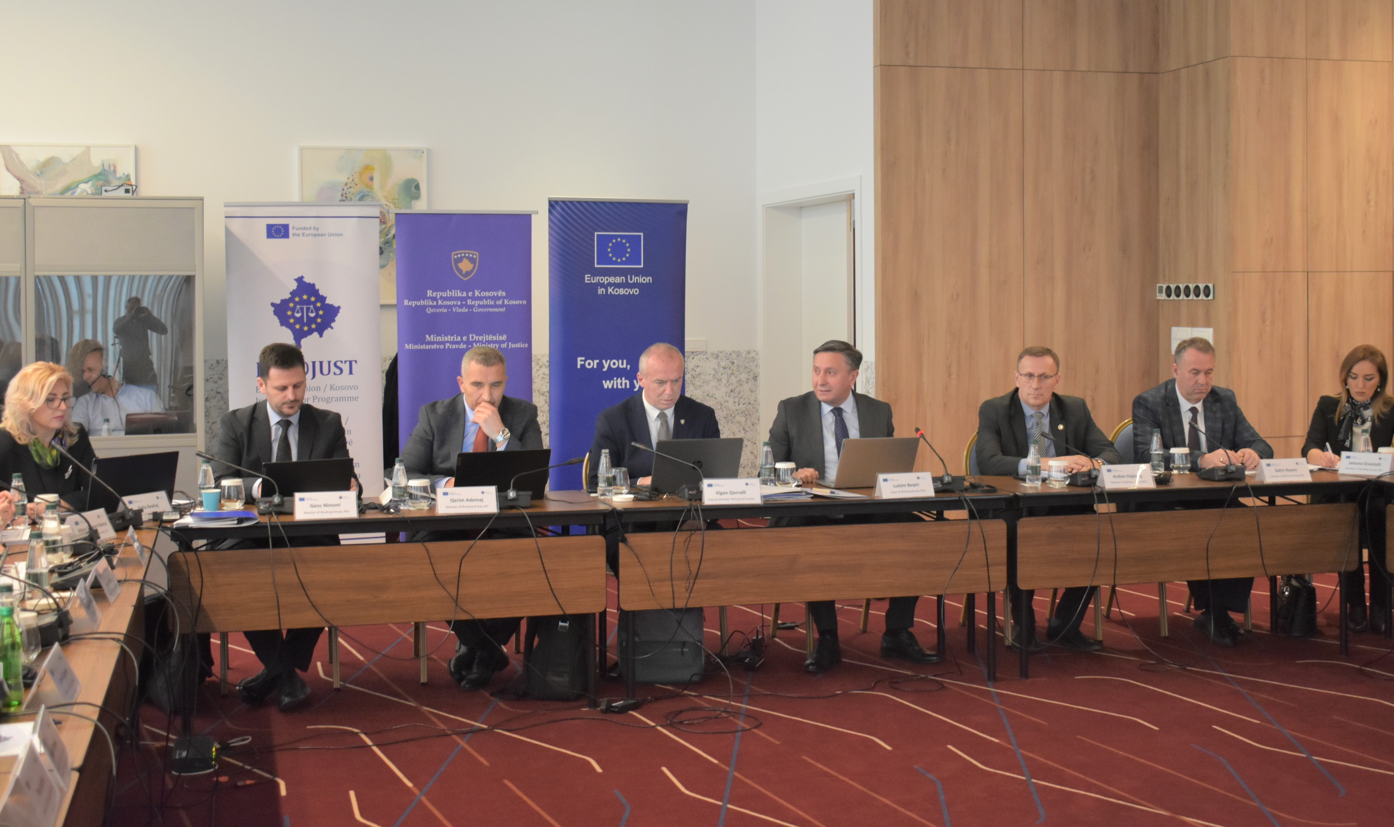 Vazhdon puna e Grupit Punues për Reformën në Drejtësi