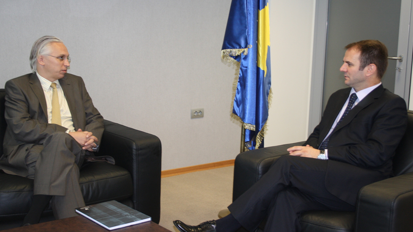 Zëvendëskryeministri Kuçi u takua me Drejtorin e Bankës Botërore në Kosovë