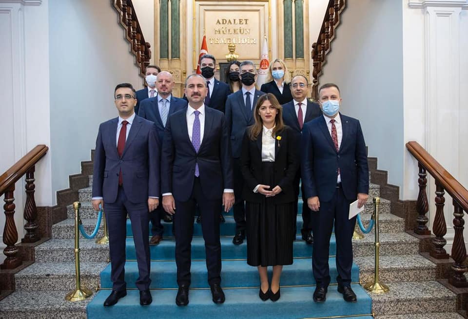 Ministrja Haxhiu sot ka takuar homologun e saj nga Turqia, Abdulhamit Gül