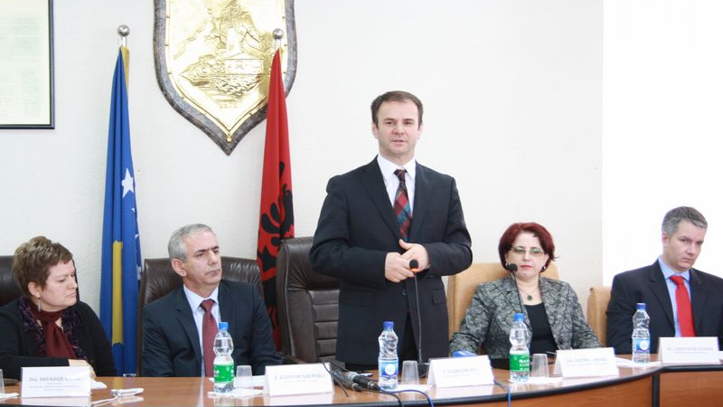 Ministri Kuçi bënë hapjen zyrtare të Qendrës për Ndërmjetësim në Ferizaj