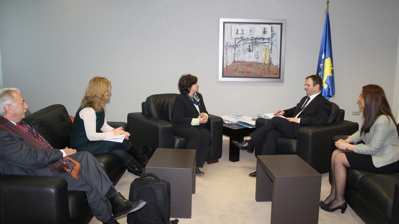 Minister Kuçi Minister met with the Head of the UNICEF Office in Kosovo