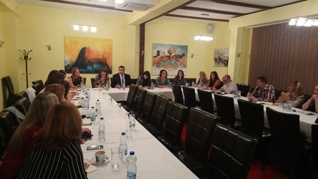 Zëvendësministri Qelaj i përkushtuar për themelimin e mekanizmave koordinues kundër dhunës në familje në të gjitha komunat