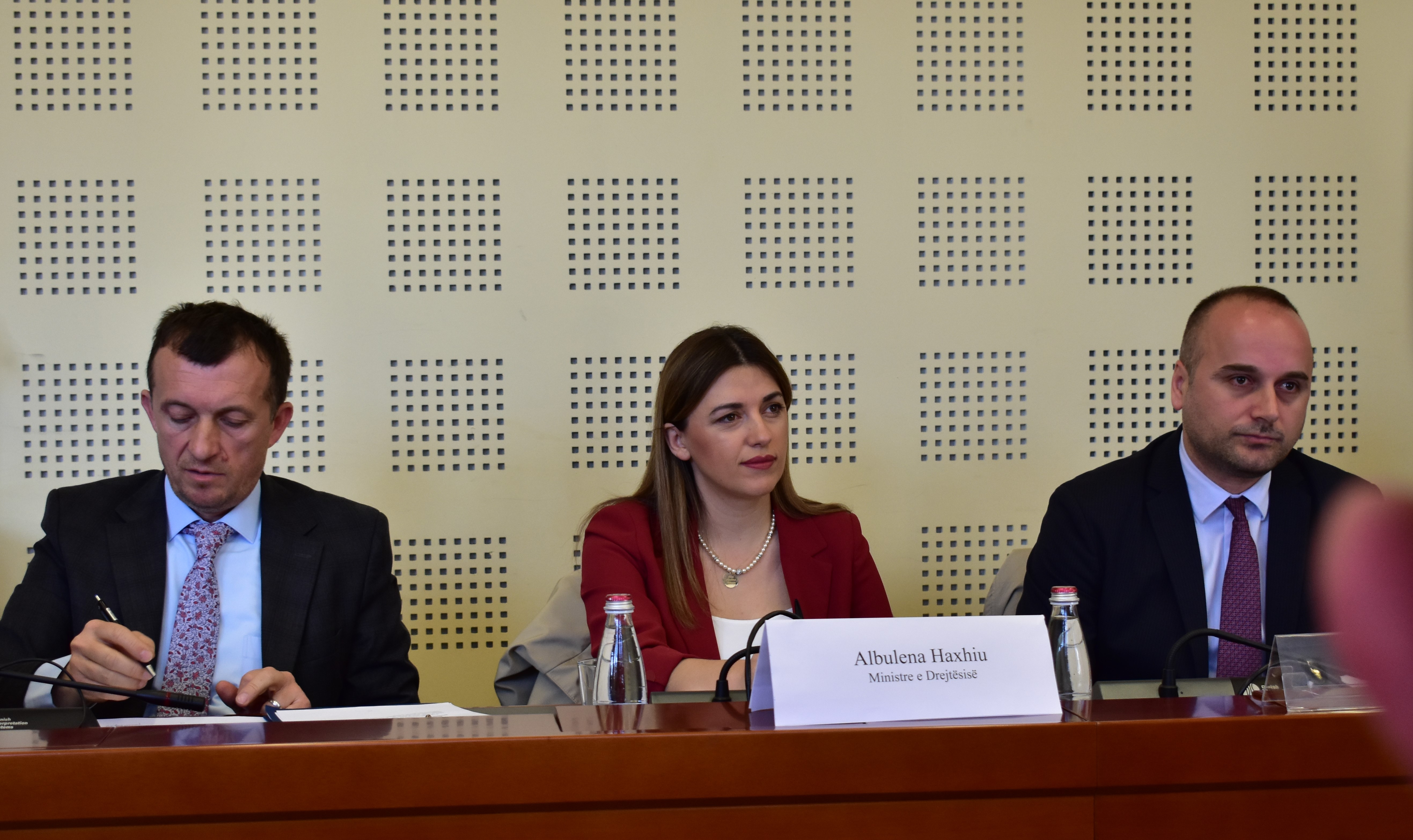 Në Komisionin për Legjislacion u miratuan në pako tri projektligje në kuadër të reformës në drejtësinë penale