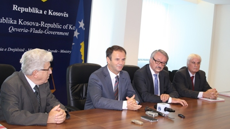 Ministri Kuçi u takuam me Kryetarin e Federatës së Akademive Evropiane, Gunter Stock