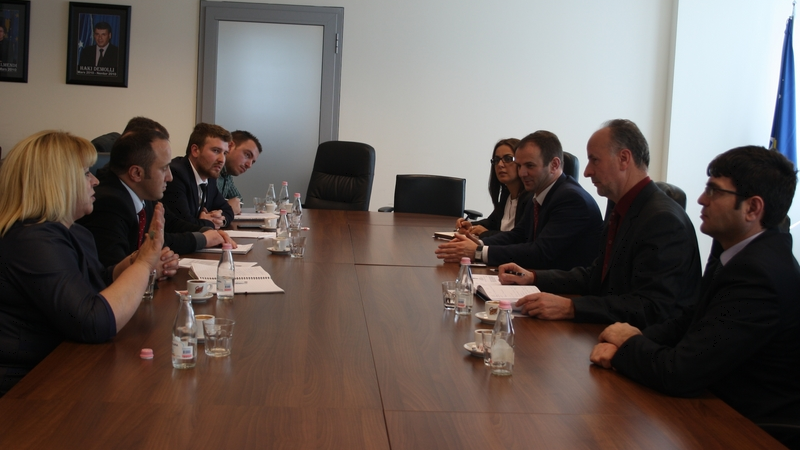 Minister Kuçi met with representatives of Organizations of People with Disabilities