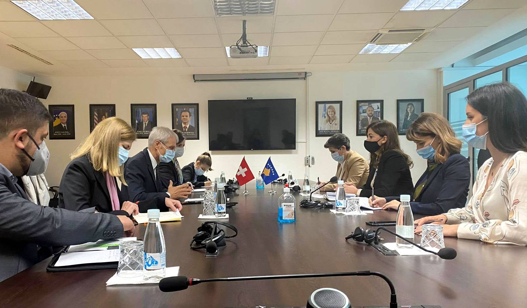Ministrja e Drejtësisë zhvilloi takim me Ambasadorin zviceran