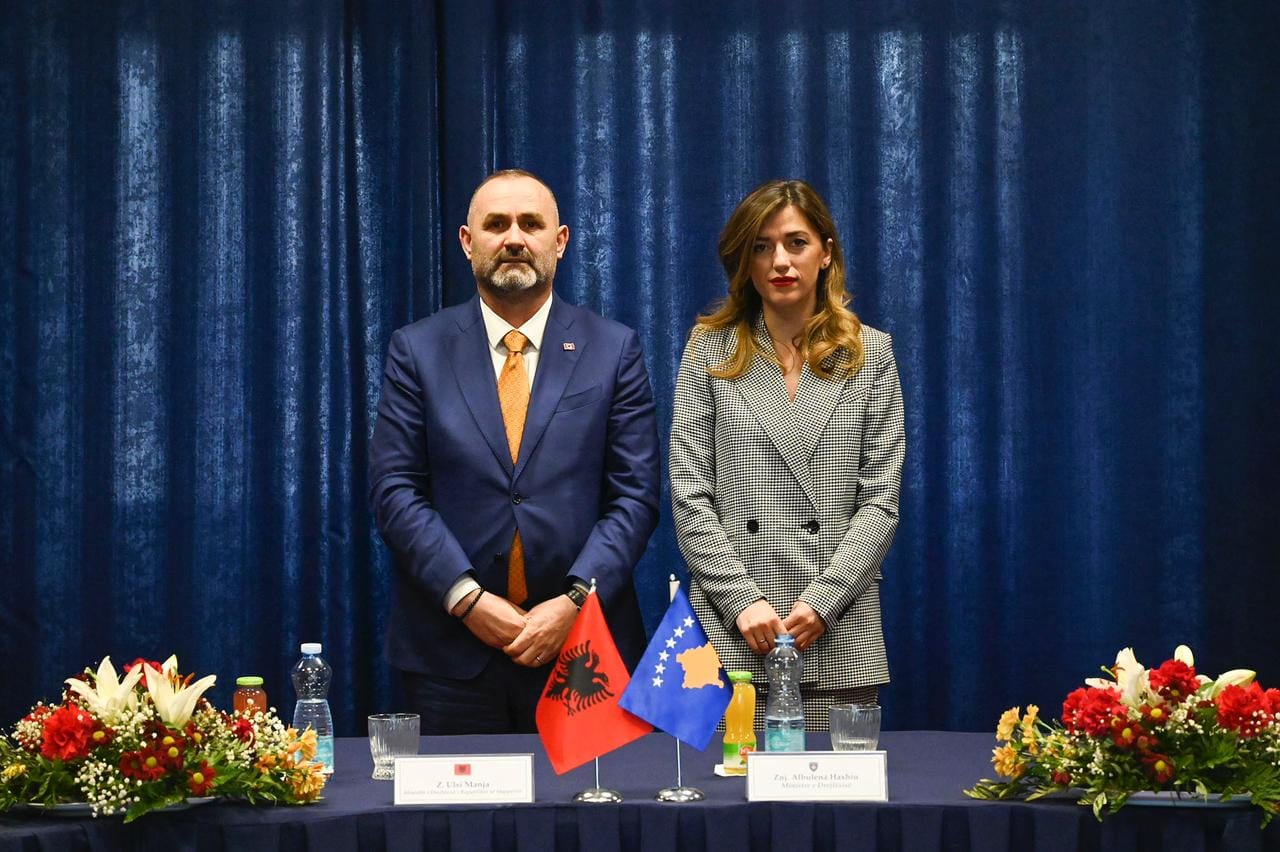 Kosovo – Albanija sa zajedničkim javnim uslugama preko slobodnih pravnih profesija