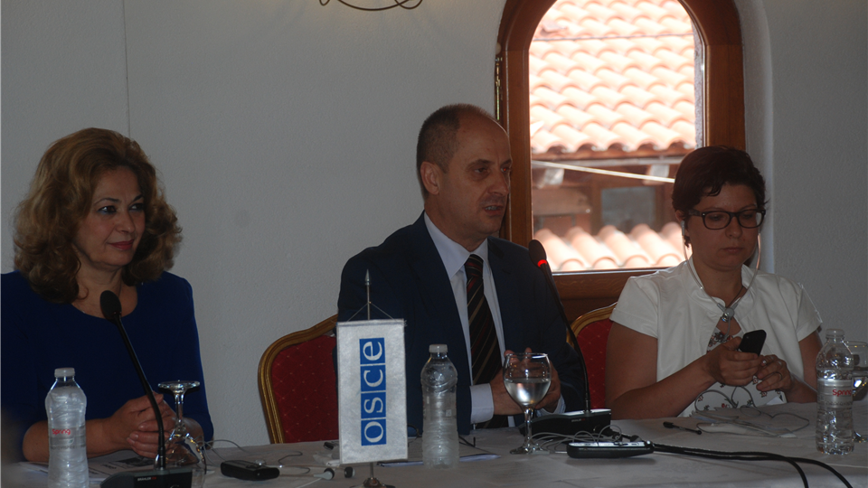 Zëvendësministri Basha mori pjesë në Tryezën ndërkomunale për Strategjinë dhe Planin e Veprimit për Mbrojtje nga Dhuna në Familje 2016-2020