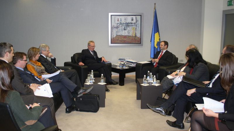 Ministri Kuçi ka takuar një delegacion të Komisionit të Venecias