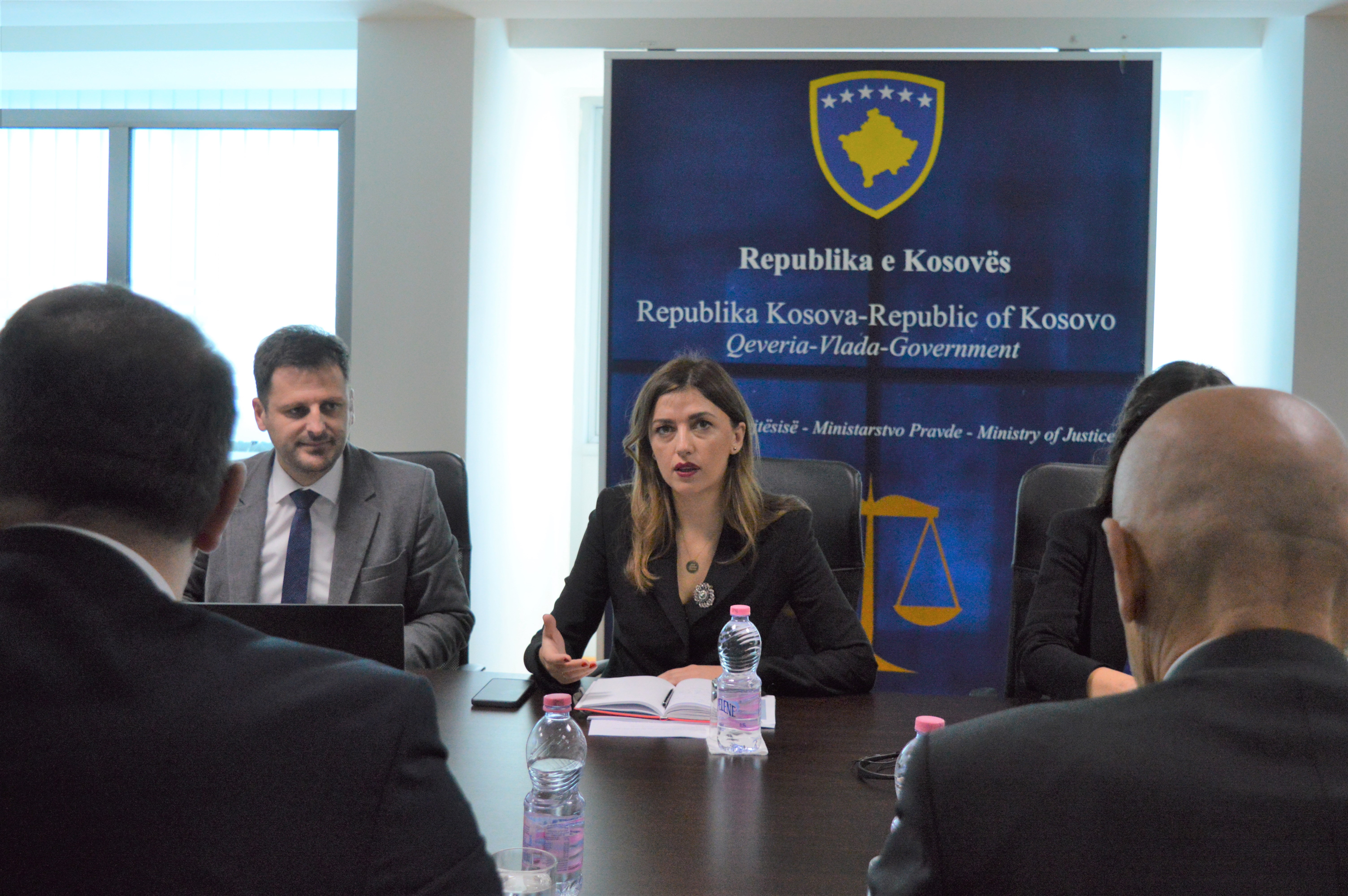 Ministrja e Drejtësisë, Albulena Haxhiu takoi përfaqësuesit e sistemit të drejtësisë