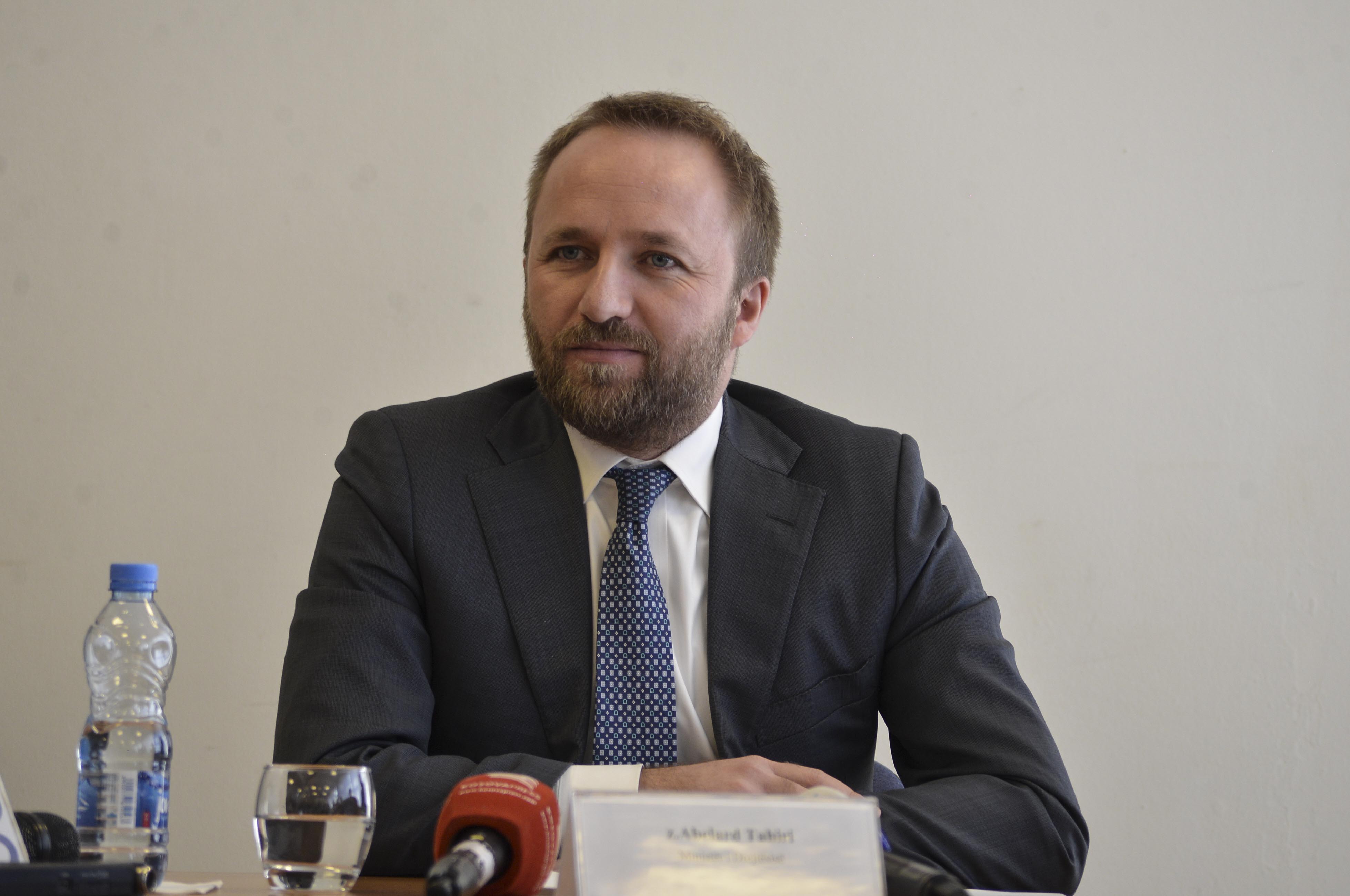 Ministri Tahiri: Gjyqësori efikas, mundësia e vetme për tërheqje të investimeve dhe zhvillim të ndërmarrësisë
