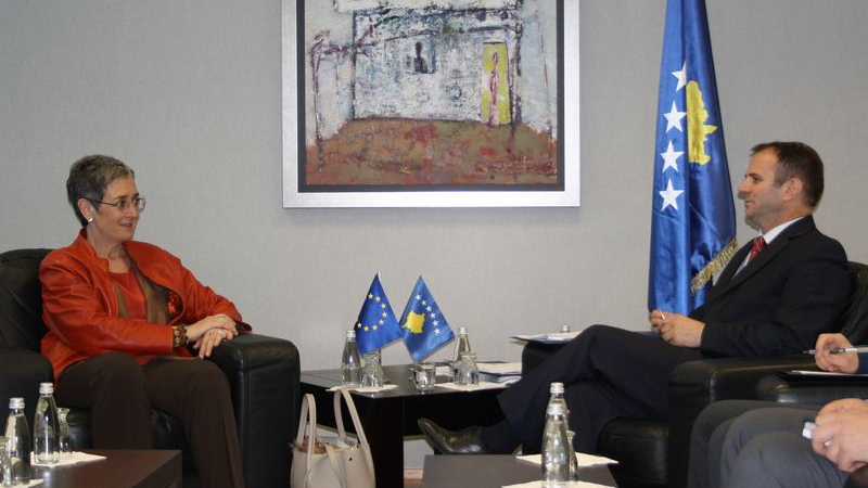 Takohen Ministri Kuçi dhe Eurodeputetja Lunacek