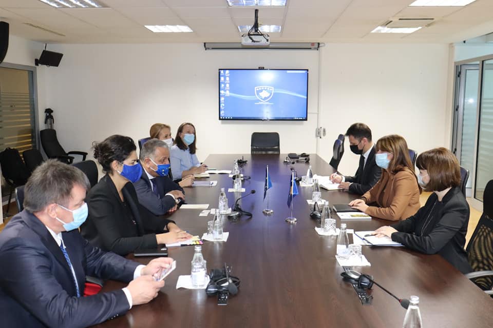 Ministrja Haxhiu priti në takim delegacionin e Bashkimit Evropian