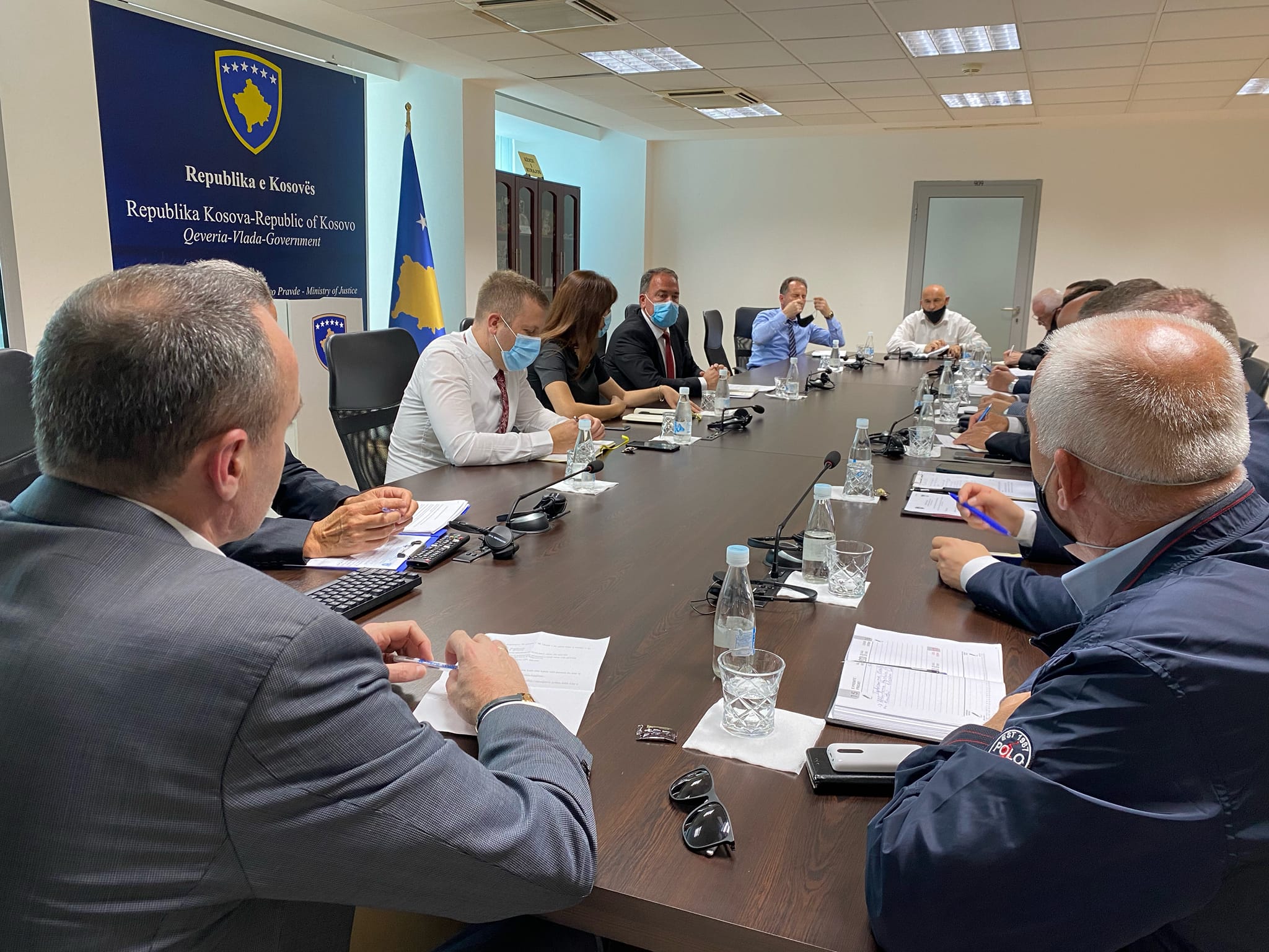 Ministrja e Drejtësisë priti në takim drejtorët e institucioneve korrektuese në Kosovë