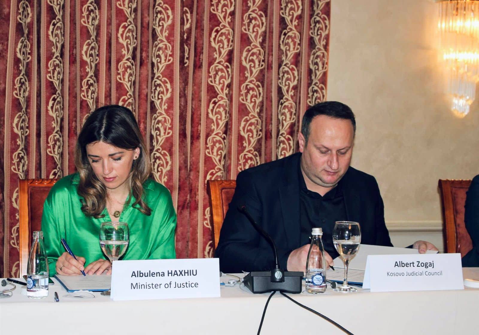 Nënshkruhet Memorandum i Mirëkuptimit në mes të Këshillit Gjyqësor të Kosovës dhe Avokaturës Shtetërore