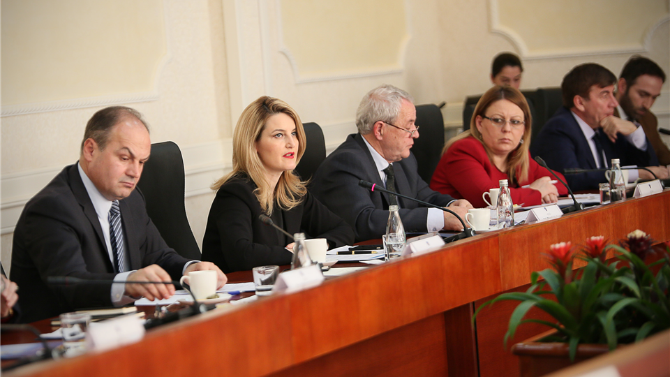 Ministrja Hoxha: Punë intensive për realizimin e obligimeve nga MSA dhe ERA