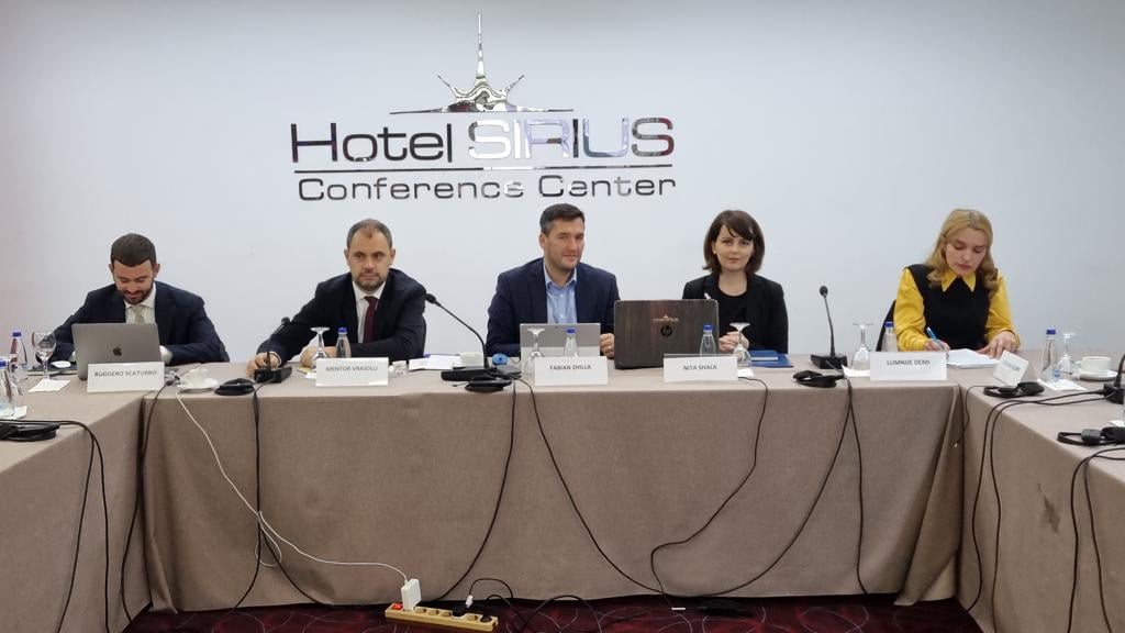 Zëvendësministrja e Drejtësisë, Nita Shala, mori pjesë në diskutimin “Në të njëjtën anë: Ndërtimi i urave midis shoqërisë civile dhe institucioneve”