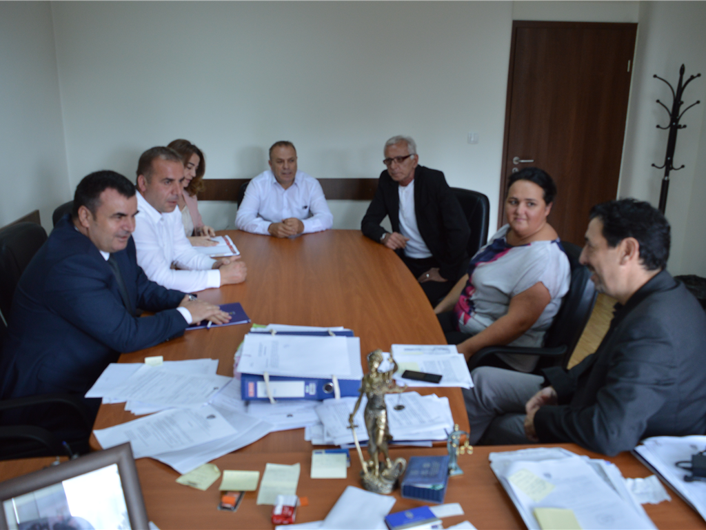 Zëvendësministri Qelaj bashkërendon aktivitetet me Gjykatën dhe Prokurorin në Mitrovicën e Veriut