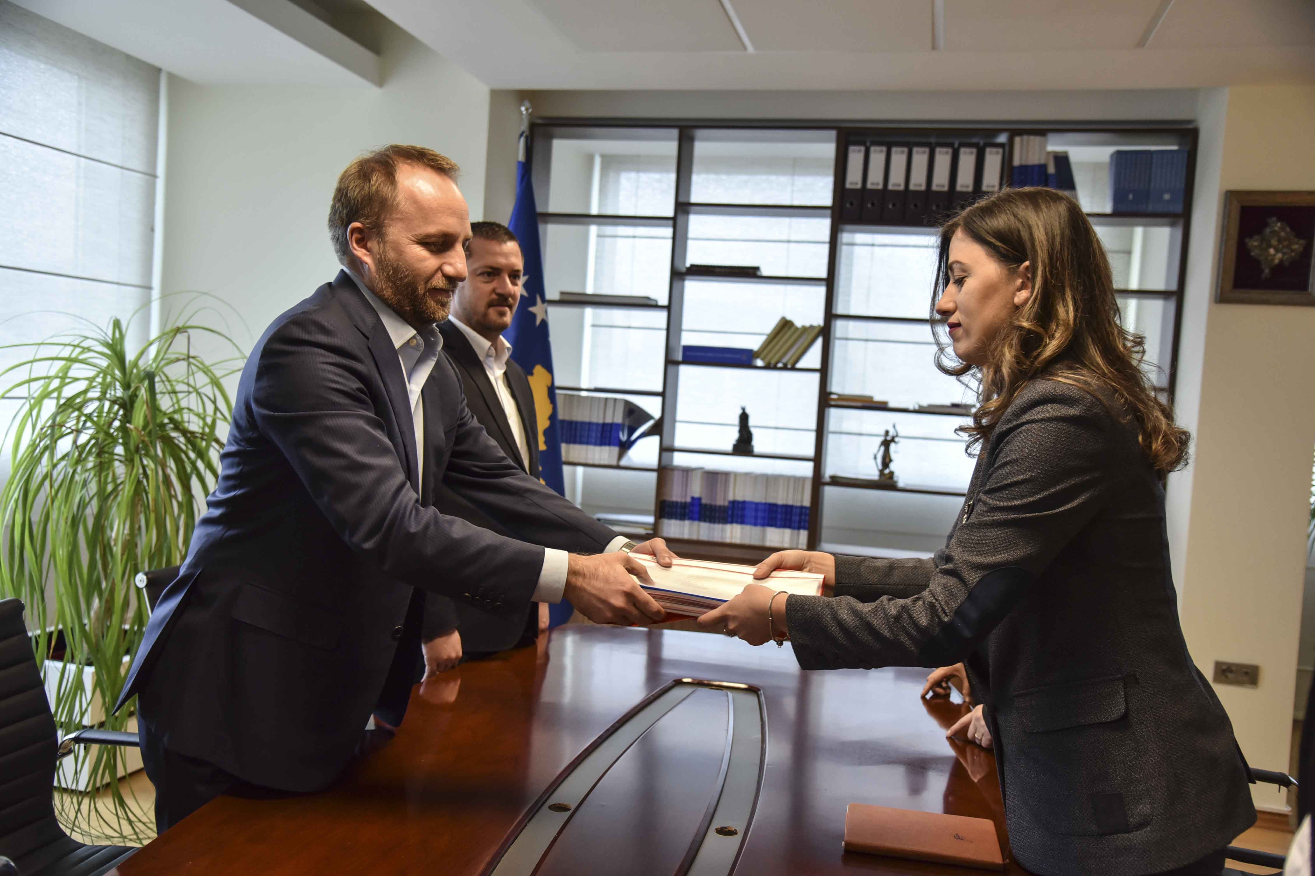 Ministrja Haxhiu e gatshme për përgjegjësitë e reja, premton angazhim të plotë për sistemin e drejtësisë