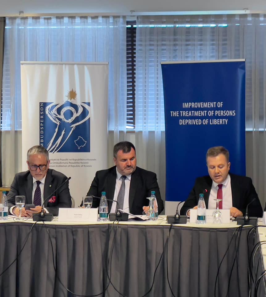 Zëvendësministri i Drejtësisë merr pjesë në tryezën e rrumbullakët të organizuar nga Avokati i Popullit