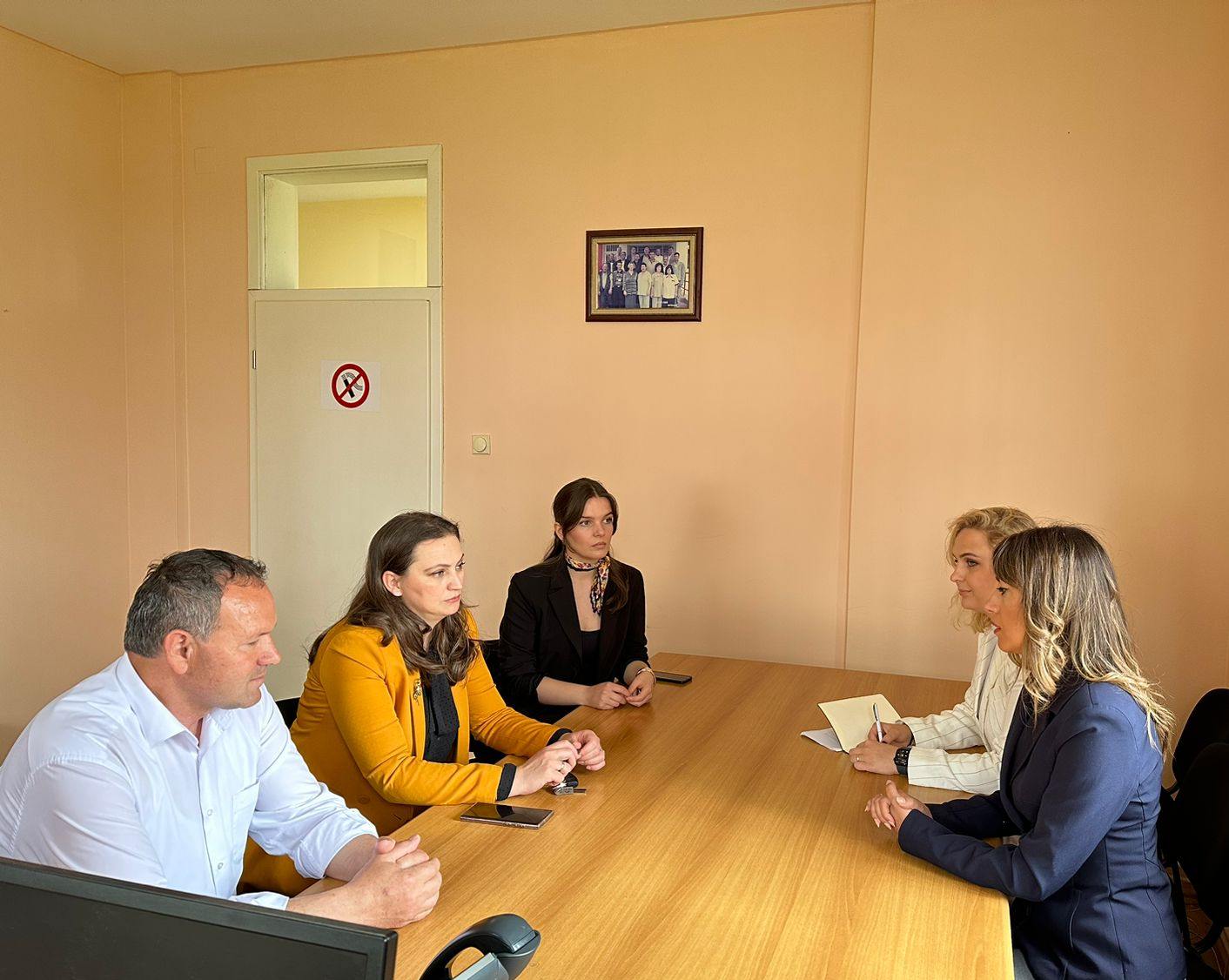 Ministrja Haxhiu vizitoi Qendrën për Punë Sociale në Podujevë
