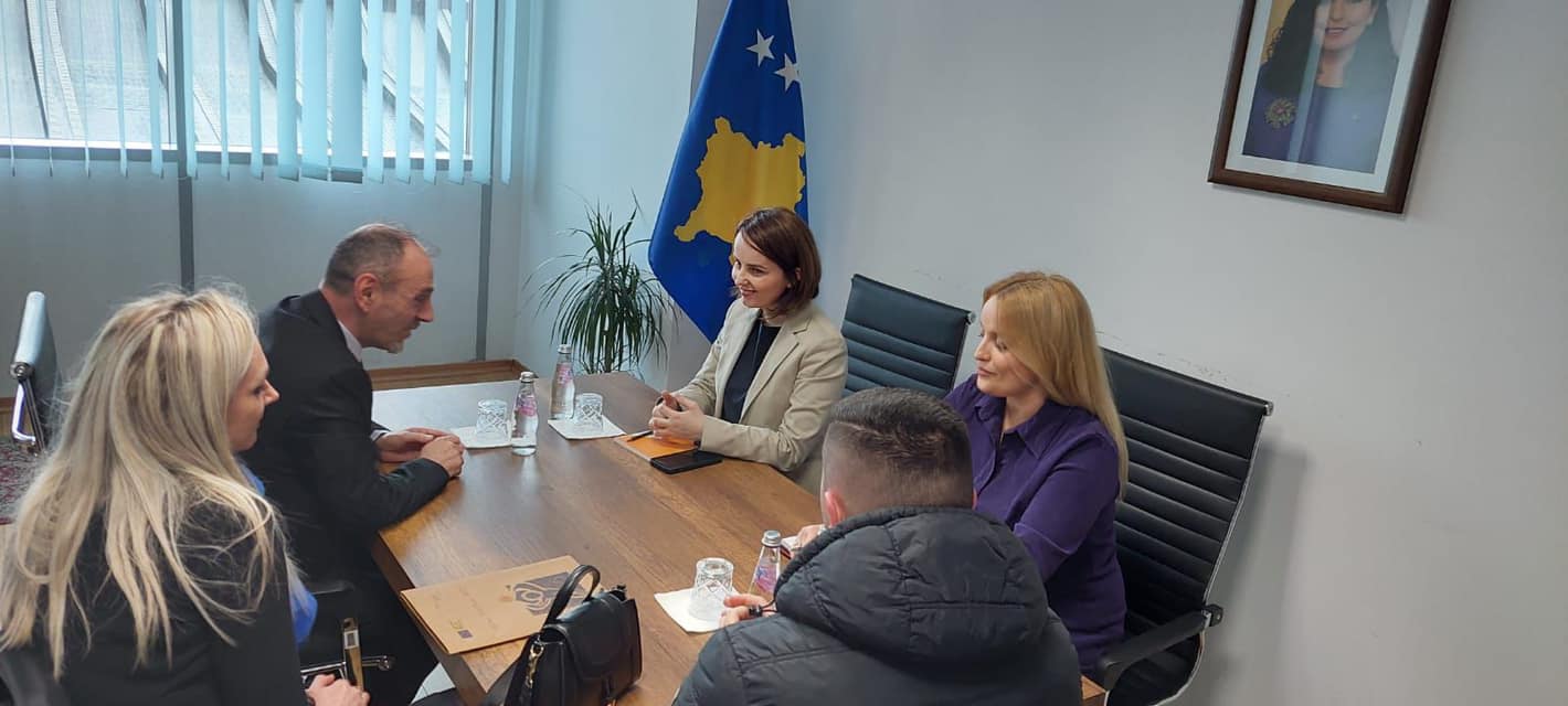 Takim me kryetarin e Forumit Kosovar i Aftësisë së Kufizuar, si organizatë ombrellë e Organizatave të Personave me Aftësi të Kufizuara