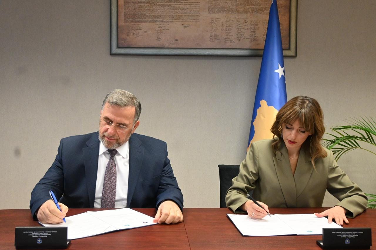 Nënshkruhet Memorandum Bashkëpunimi me komunitetet fetare në Kosovë