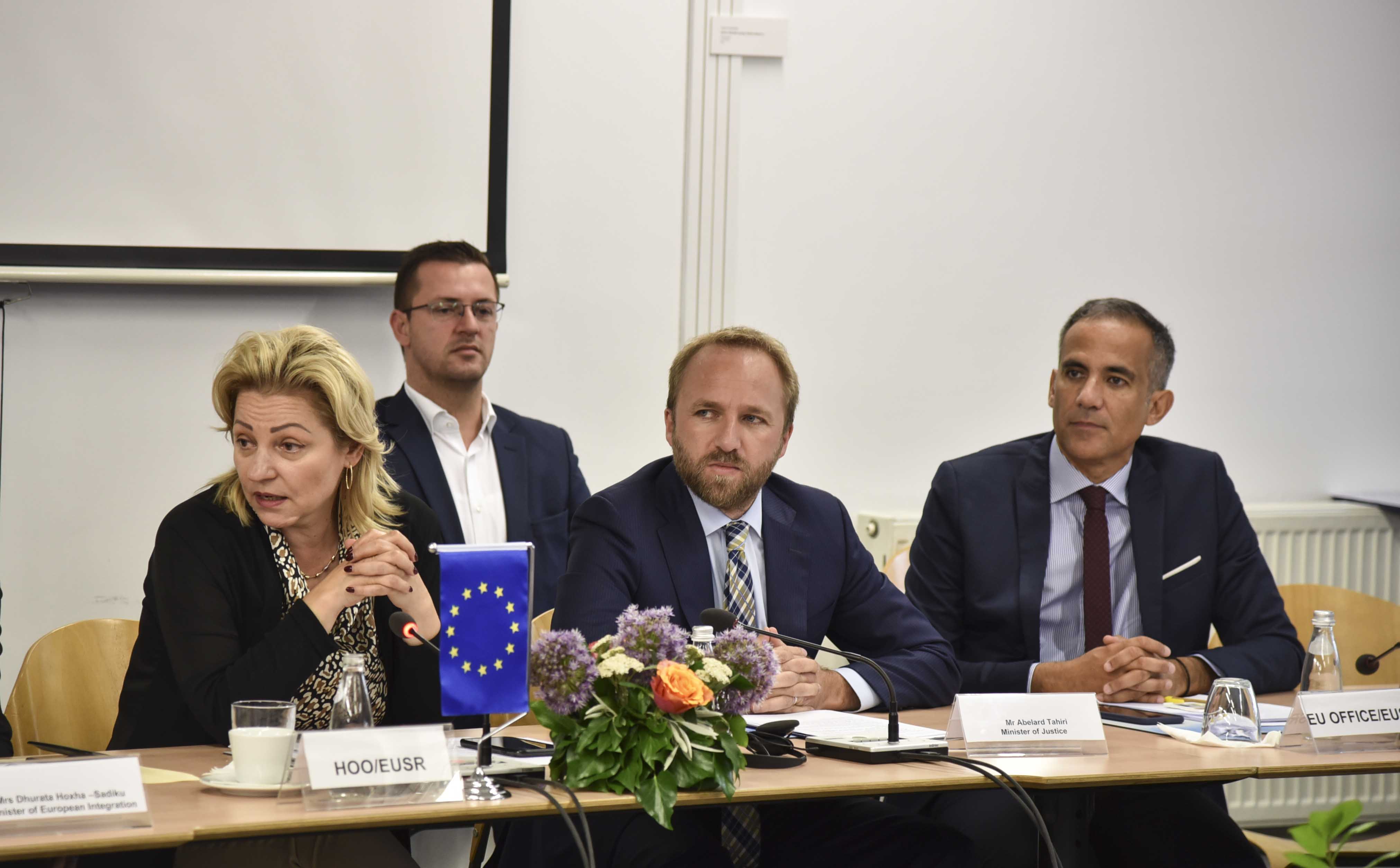 Ministri Tahiri:  Sundimi i Ligjit po merr qasjen dhe drejtimin e duhur