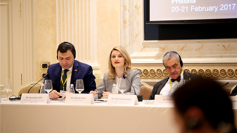Ministrja Hoxha: Fuqizimi i sundimit të ligjit përshpejton procesin euro-integrues