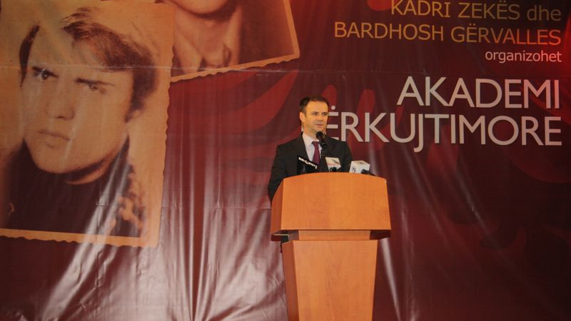 Kuçi: Jusuf Gërvalla, Kadri Zeka dhe Bardhosh Gërvalla janë trinom që shënjon idenë e bashkimit politik të forcave të organizuara pas demonstratave të vitit 1981