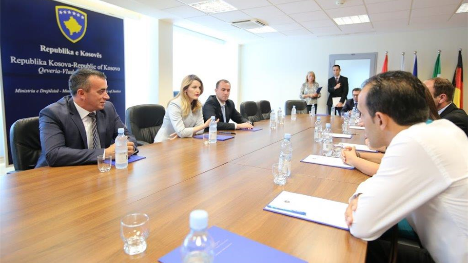 Përmbaruesit Privat të veprojnë në bazë të Ligjit dhe etikës profesionale