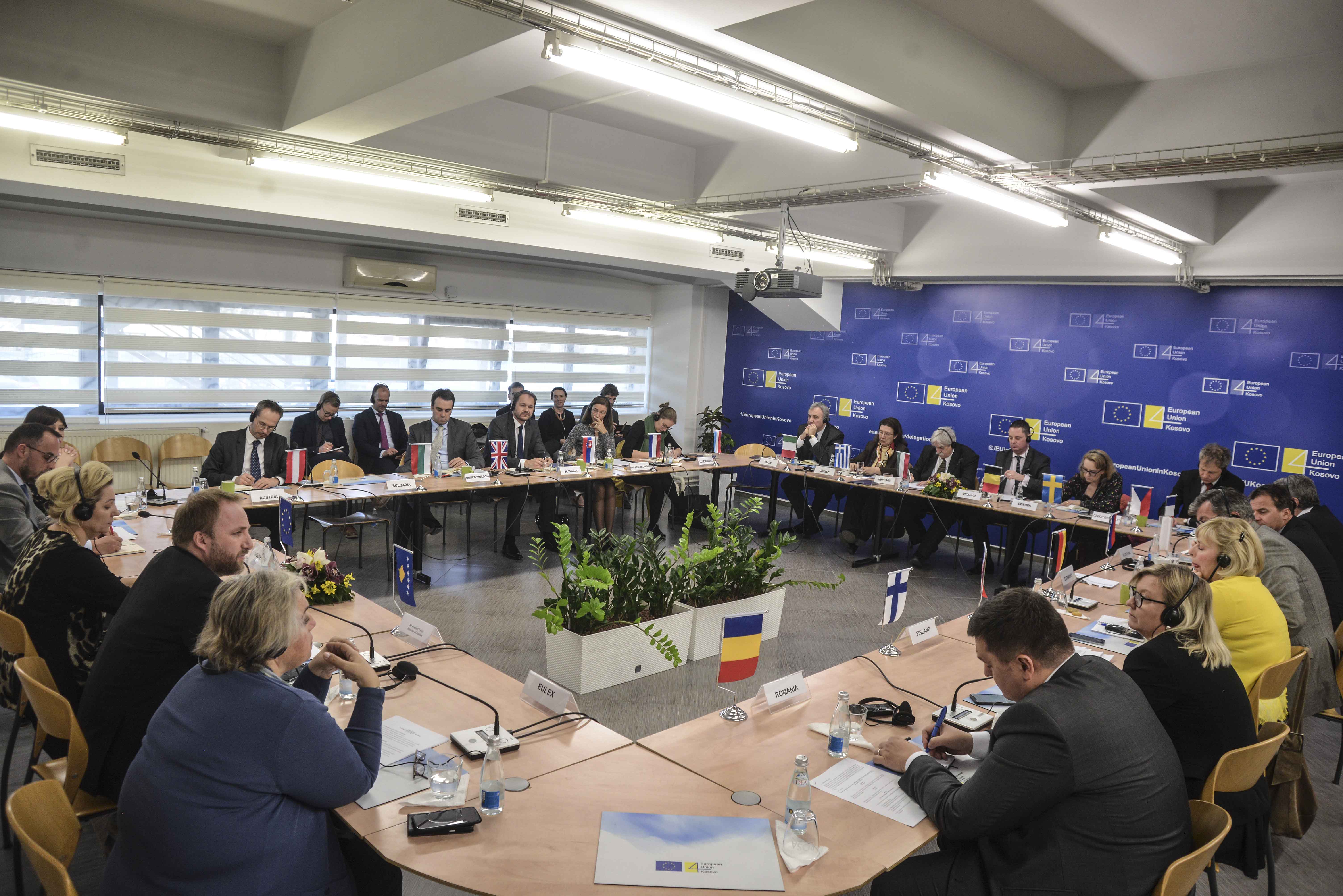 Ministri Tahiri informon ambasadorët e BE-së për masat e ndërmarra në luftën kundër terrorizmit