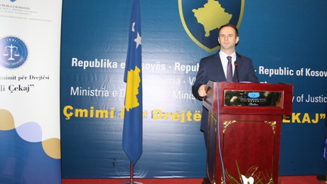 Ndahet çmimi për drejtësi “Heroi Sali Çekaj”