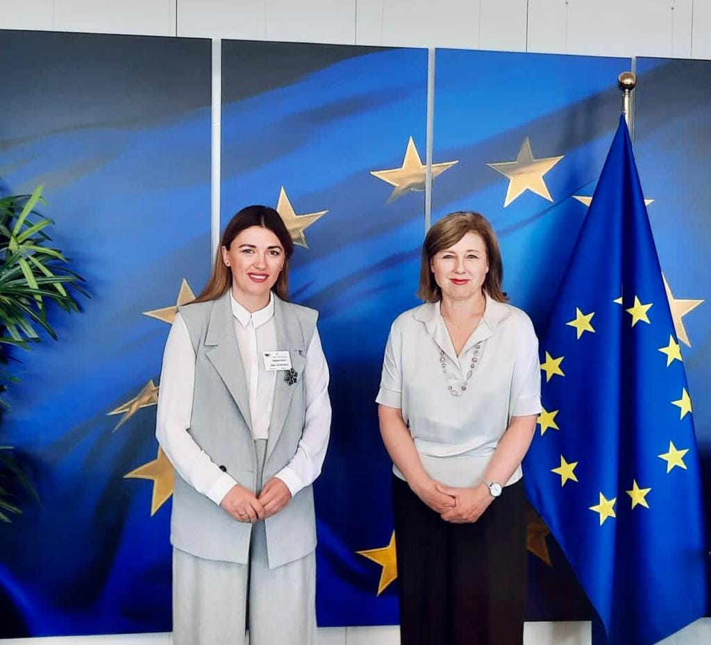 Ministrja Haxhiu takoi Vĕra JOUROVÁ, zv.Presidenten e Komisionit Europian për vlera dhe transparencë
