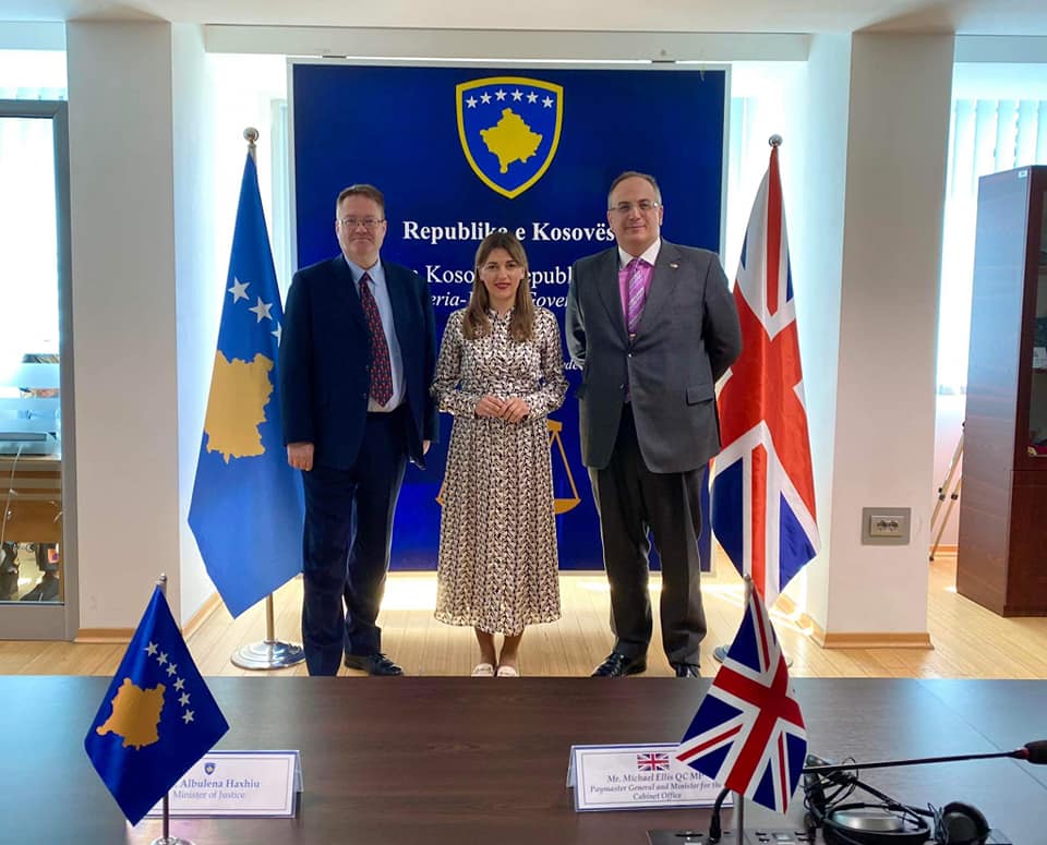 Ministrja Haxhiu priti sot në takim Ministrin e Zyrës së Kabinetit të Qeverisë së Mbretërisë së Bashkuar, Michael Ellis të shoqëruar nga Ambasadori, Nicholas Abbott