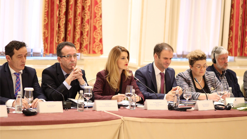Ministrja Hoxha: Kosova do të punojë edhe më shumë në fuqizimin e të gjitha mekanizmave për të ndërtuar dhe mbrojtur demokracinë kushtetuese