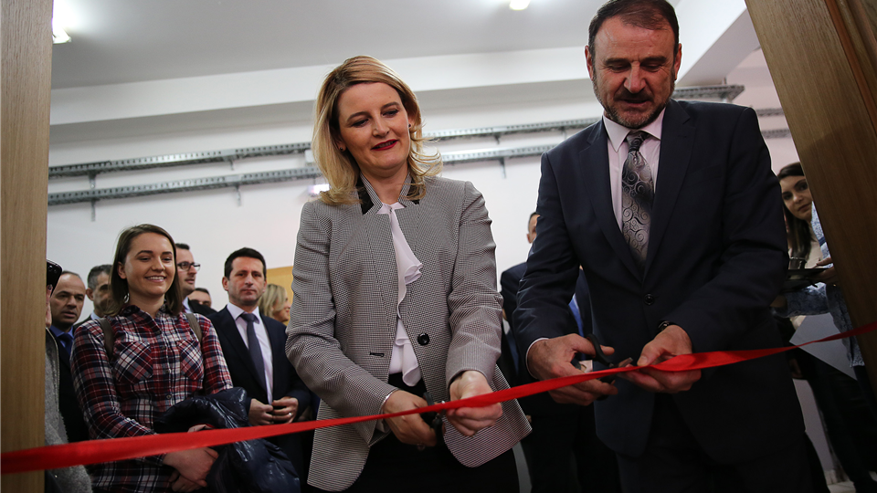 Ministrja Hoxha: Gjykatorja, hap i rëndësishëm në forcimin arsimit ligjor të brezave të rinj