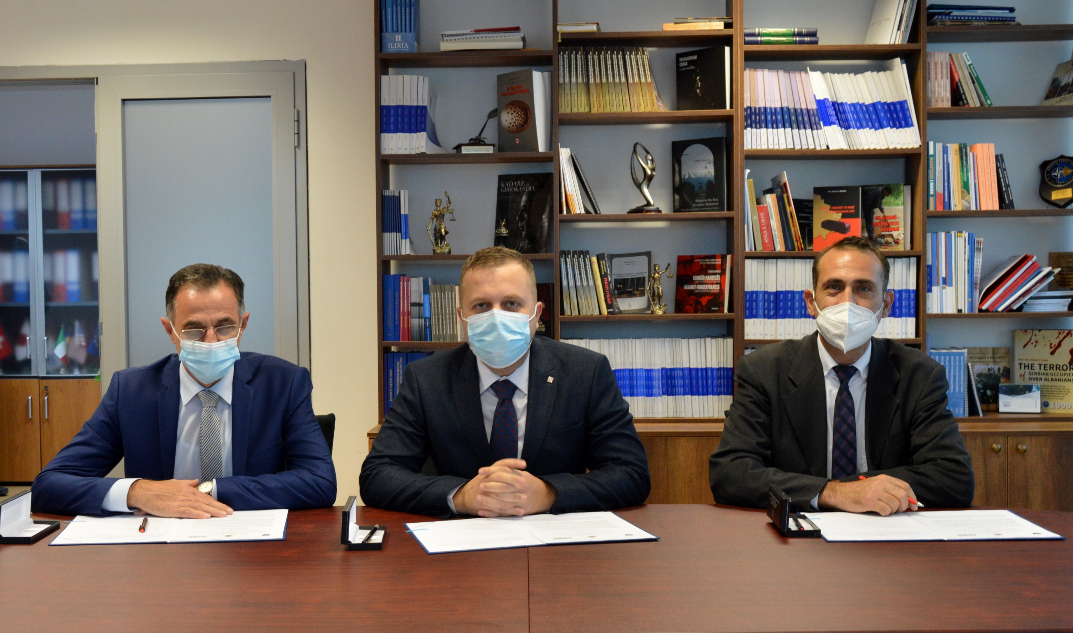 Nënshkruhen Memorandume Bashkëpunimi me qëllim të zhvillimit dhe forcimit të sistemit të përmbarimit në Kosovë