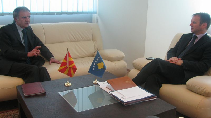 Deputy Prime Minister and Minister of Justice, Prof.Dr. Hajredin Kuçi, met with Ambassador of Macedonia and the ambassador of Turkey