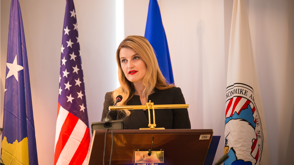 Ministrja Hoxha e dedikuar të përkrahë Sistemin Gjyqësor, në funksion të zhvillimit ekonomik